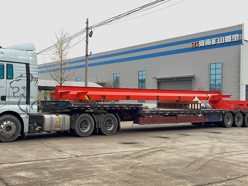 上包下花龍門(mén) MHxh3t-13m 制作完成  裝車(chē)發(fā)出